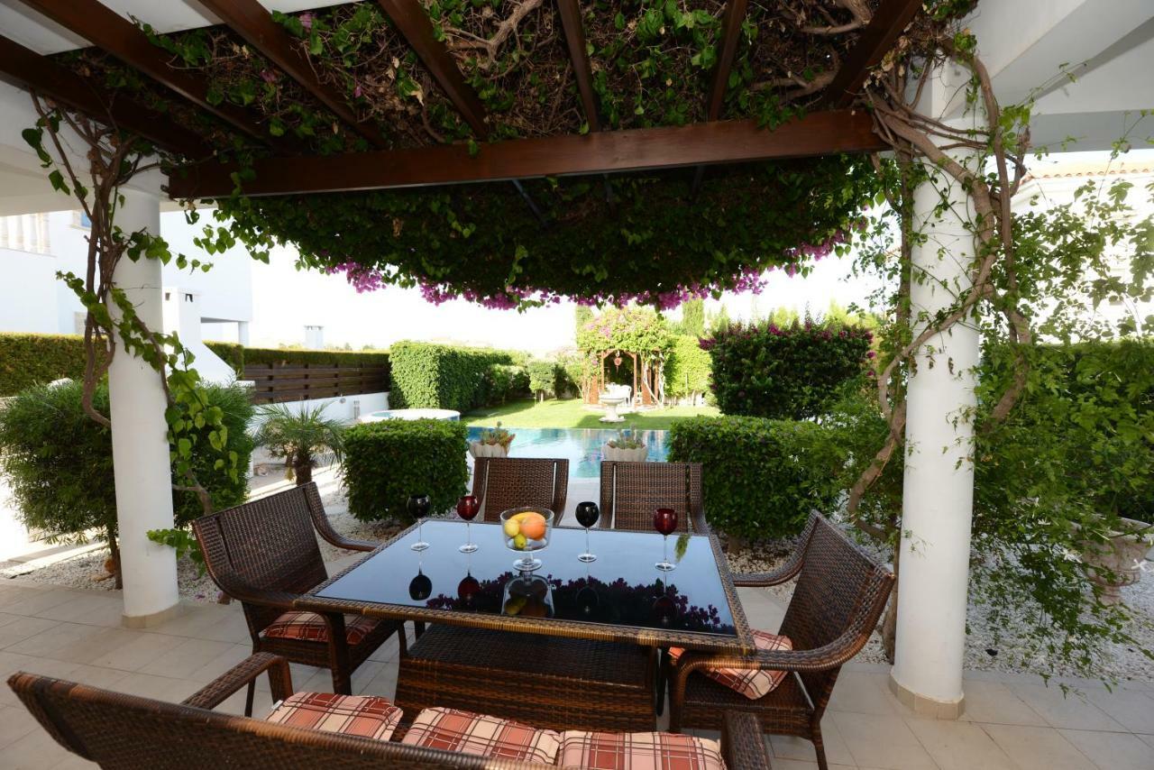 Villa Karythia Pyla Exterior foto